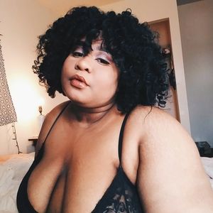 Meet your Posher, Chey